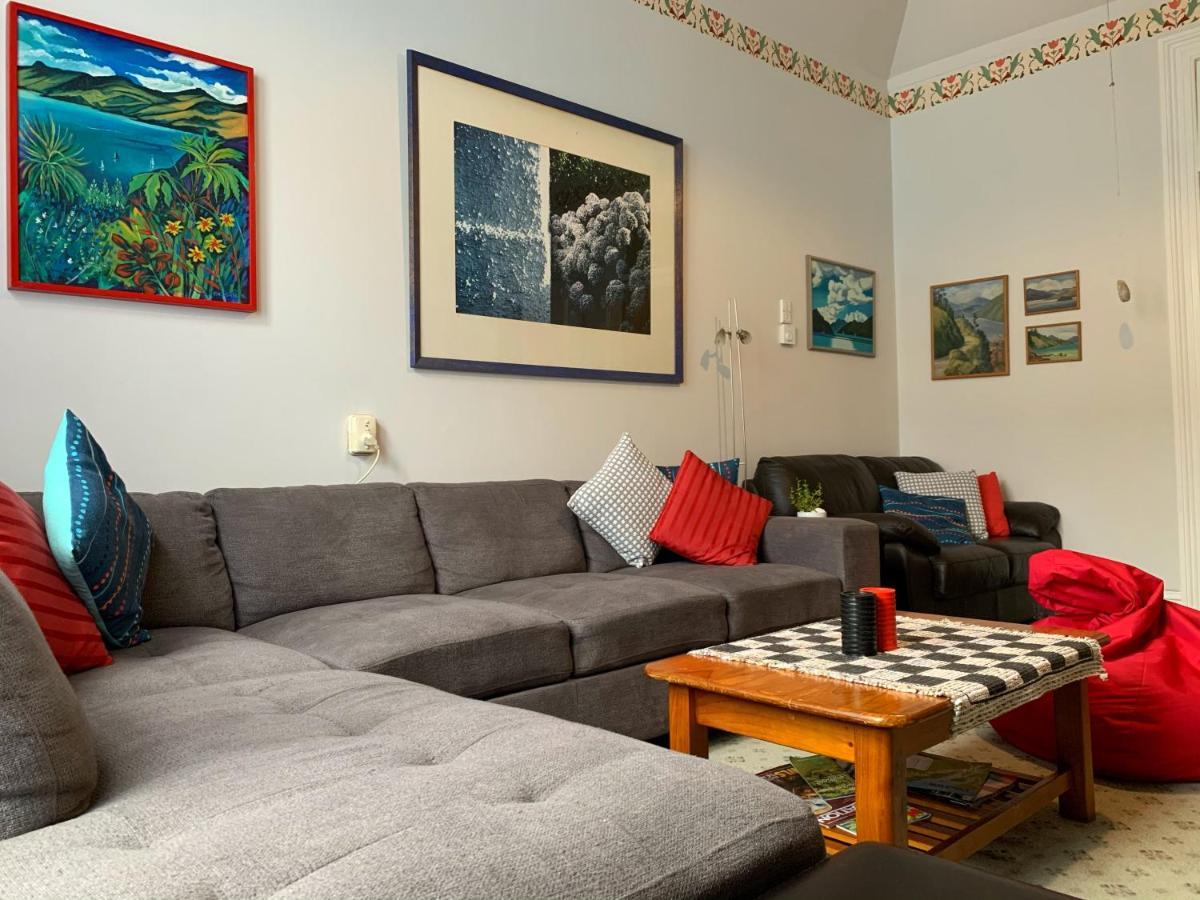 The Villa Backpackers alojamiento Picton Exterior foto